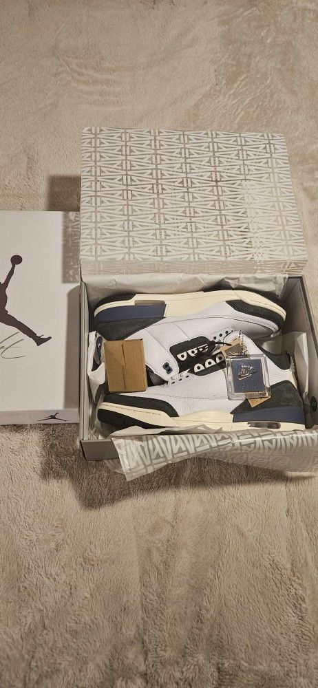 Air Jordan 3 Retron A Ma Maniere - Size 12