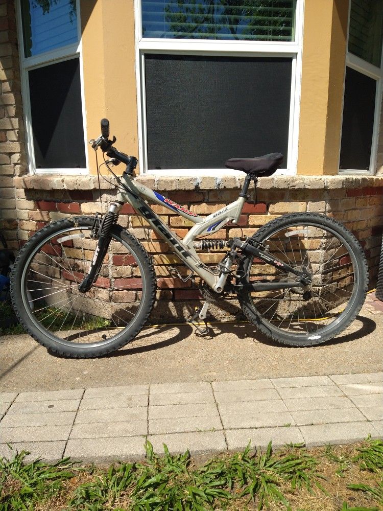 Giant Bike