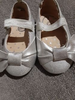 Toddler shoes size 2c new