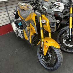 Brand New 200cc Automatic Boss Motor 