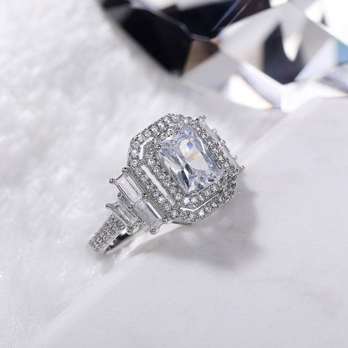 "Radiant Shiny Cubic Zircon Wonderful Wedding Rings for Women/Girls, L068