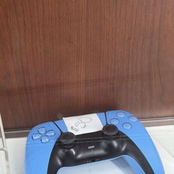 Blue ps5 controller 