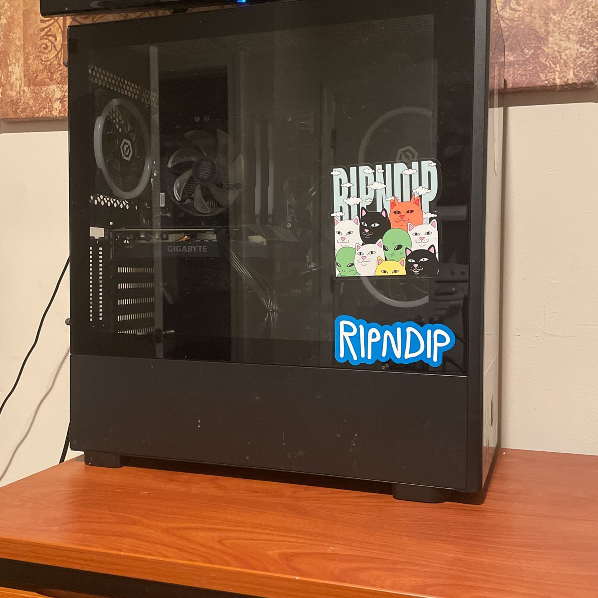 Old Cyberpower gaming prebuilt pc