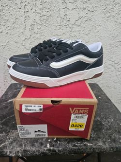 BRAND NEW NEVER WORN MENS VANS HYLANE SKATEBOARDING SHOES SIZE 10 BLACK & WHITE