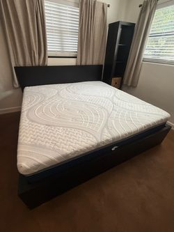 King Size - Bed & Mattress - Great condition