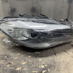 2011 2012 2013 BMW 535i Right Passenger Side Headlight OEM