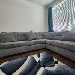 Like New: Sectional Sofa