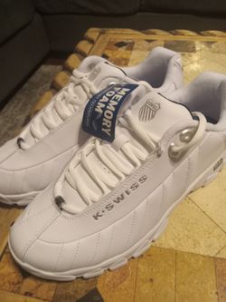 NEW MENS KSWISS 9.5 WITH TAGS