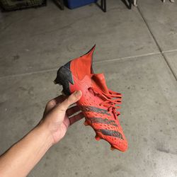 Soccer Cleat Adidas Predator Size 9.5 