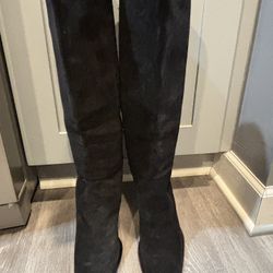 Elegant Black Knee-High Women's Boots