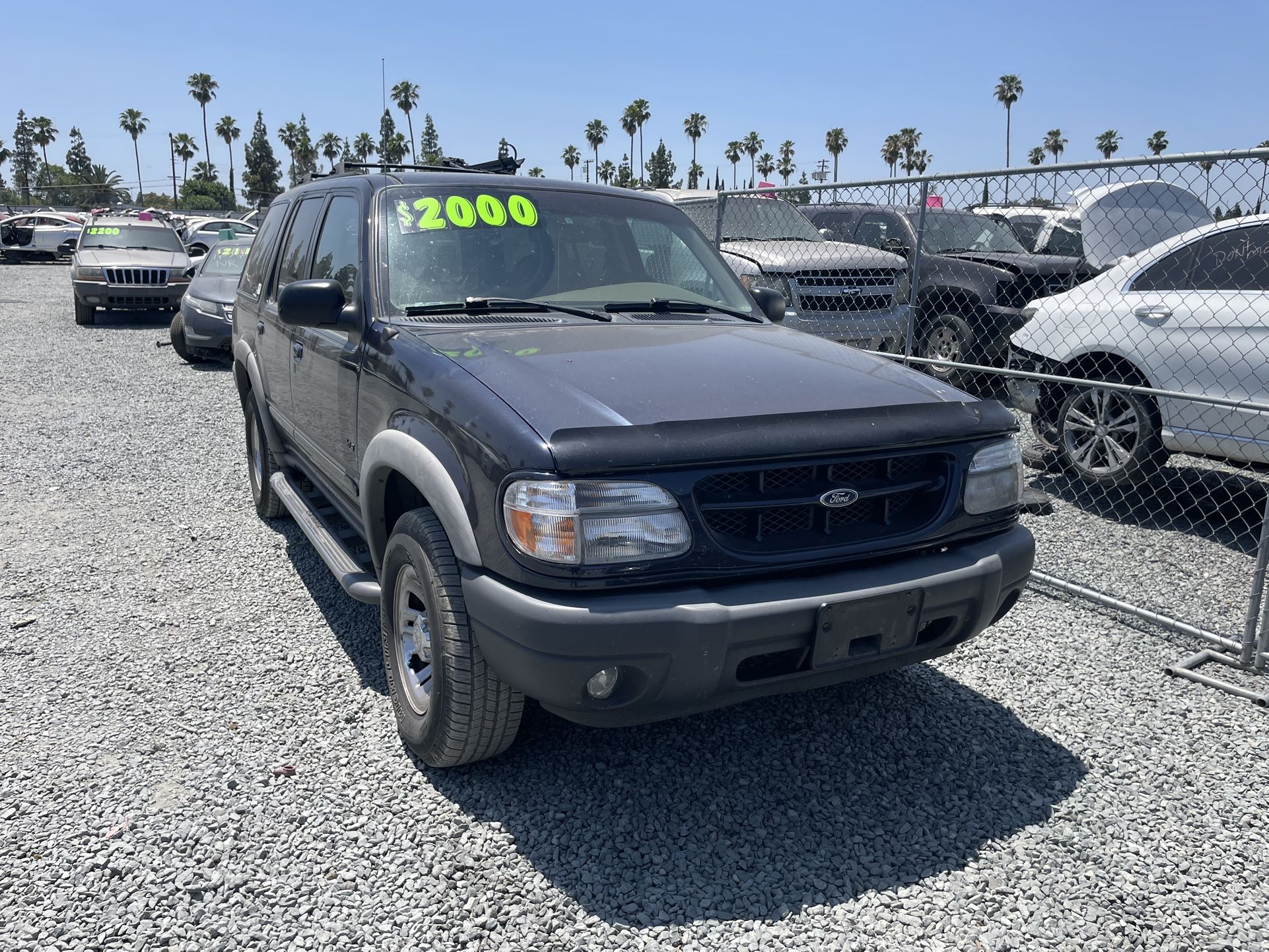 2000 Ford Explorer