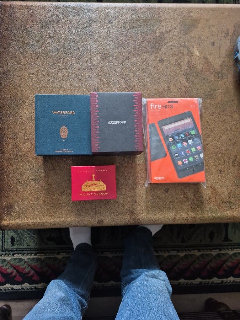 Christmas Decorations & Brand New Kindle Fire HD8