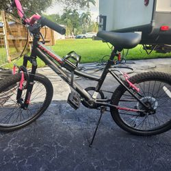KENT  KOBRA  Black And Pink 20 Inch Girls Bike