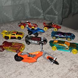 9 Hot Wheels 2017 Justice League Bassline diecast car, Shark Bite,2016 Dino Riders Dragon Blaster,Hot Wheels Red/Yellow Knight Draggin' - 2013