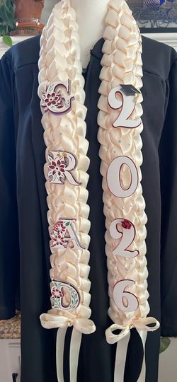 Graduation lei’s