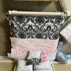 18 Inch Doll Clothes, Shoes, Bed, Accessories. Smoke Free Home      Wow What A Find Just Before Christmas