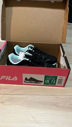 Women’s Shoe 7.5 Brand New