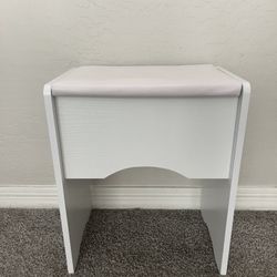 Modern Foot Stool/ Ottoman/Shelf