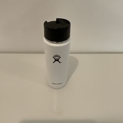 HYDRO FLASK 20 Oz  591ml , NEVER USED, PERFECT CONDITIONS!!!!