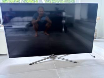 Free Samsung tv 55, works fine but sound does not work well when using hdmi connection
