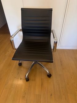 Modern Executive Office Chair – Leather Style w/ Chrome Arms & Base