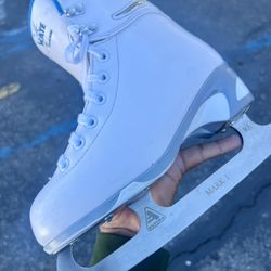 Kids Ice Skates Size 3 