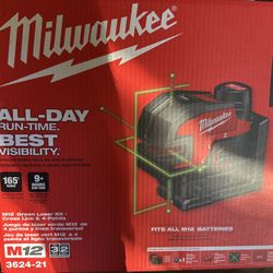 Milwaukee Laser Level . Green Laser 