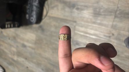 10kt gold nugget ring size 9