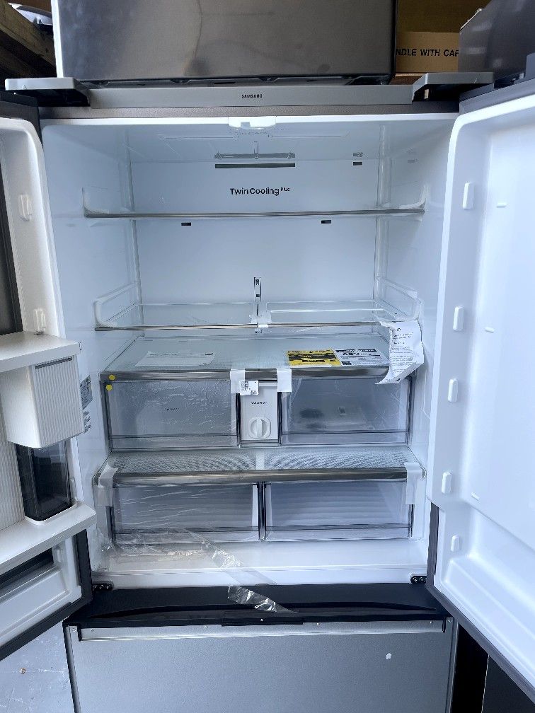 Samsung bespoke 36” panel ready french doorefrigerator with smart hub display $1500