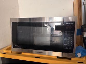 Microwave- Panasonic Inverter Microwave – Like New