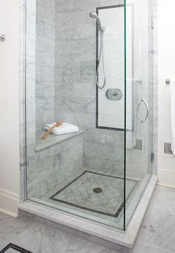 Shower Encasement/Doors