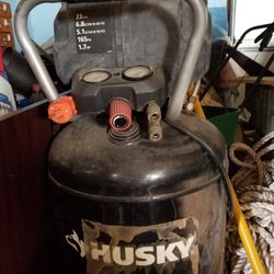 Air compressor 33gal
