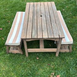 Children’s Patio Table With Bench Seating 