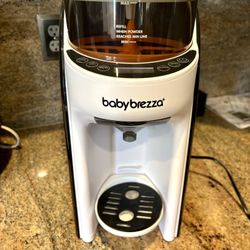 Baby Brezza Formula Dispenser