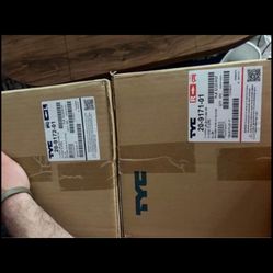 2013 Scion TC Headlight Assembly (Pair)