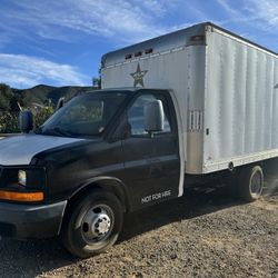 2010 Chevy G3500 Box van