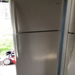 FRIDGE FRIGIDAIRE  