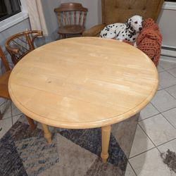 Dining room Table 