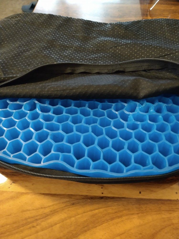 Gel Cushioned Seat