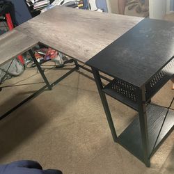 Corner Desk 