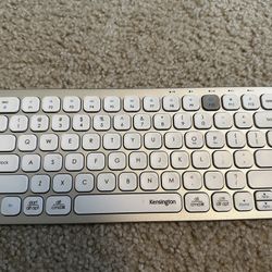 ★★ Kensington Dual Wireless Compact Keyboard ★★