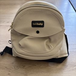 TushBaby Hip Carrier