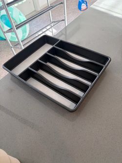 Utensil holder