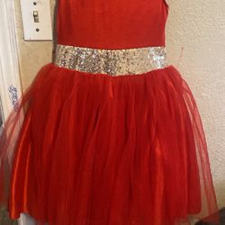 Girl Dress Size 5/6