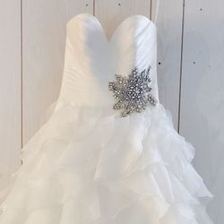 Allure Bridals Wedding Dress 