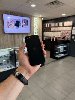 iPhone SE 2nd Gen 64GB Unlocked-Pre-Owned- Phoenix AZ