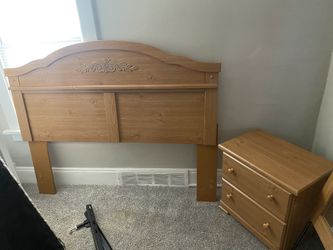 Queen Bedroom Set