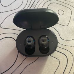 Kurdene Wireless Earbuds (Brand New)