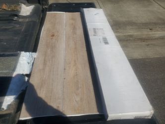 Vinyl Floor Plancks