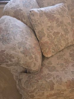 Vintange Couch and love seat- Craftmaster- Made in USA!